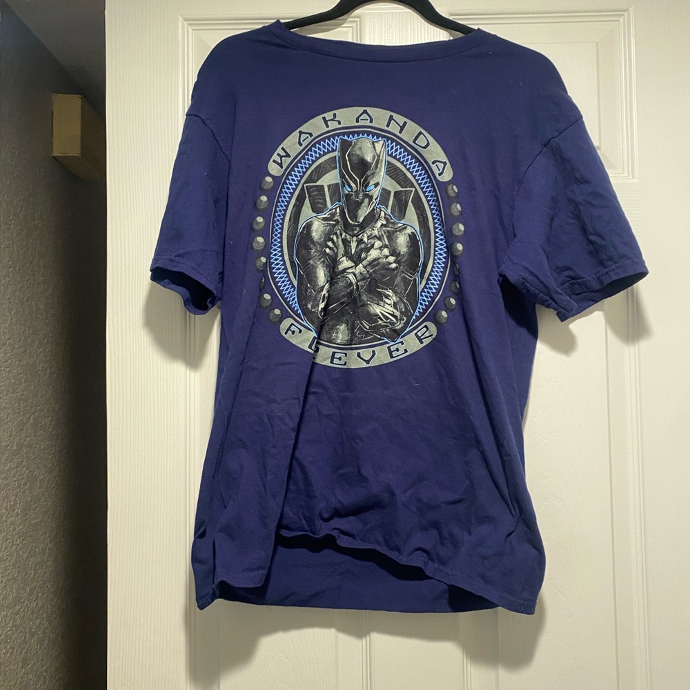 Marvel Wakanda Forever Black Panther Shirt Size M